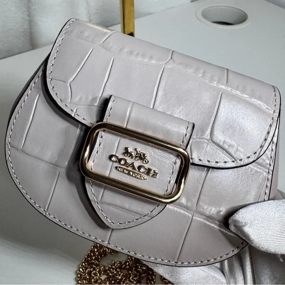 ❣️SOLD - Coach Morgan Card Case On A Chain - Picture 9 of 15